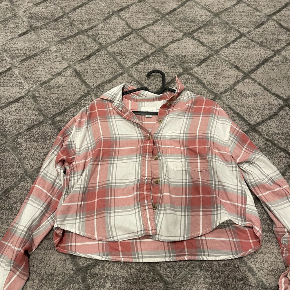 American eagle white and red cropped flannel.
